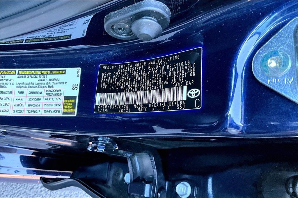 Used 2024 Toyota Corolla LE FWD image 31