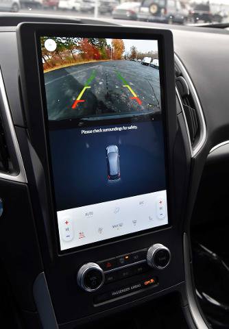 Certified 2022 Ford Edge SEL w/ Convenience Package image 20