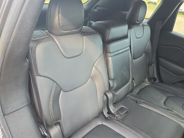 Used 2017 Jeep Cherokee High Altitude AWD/4WD image 5