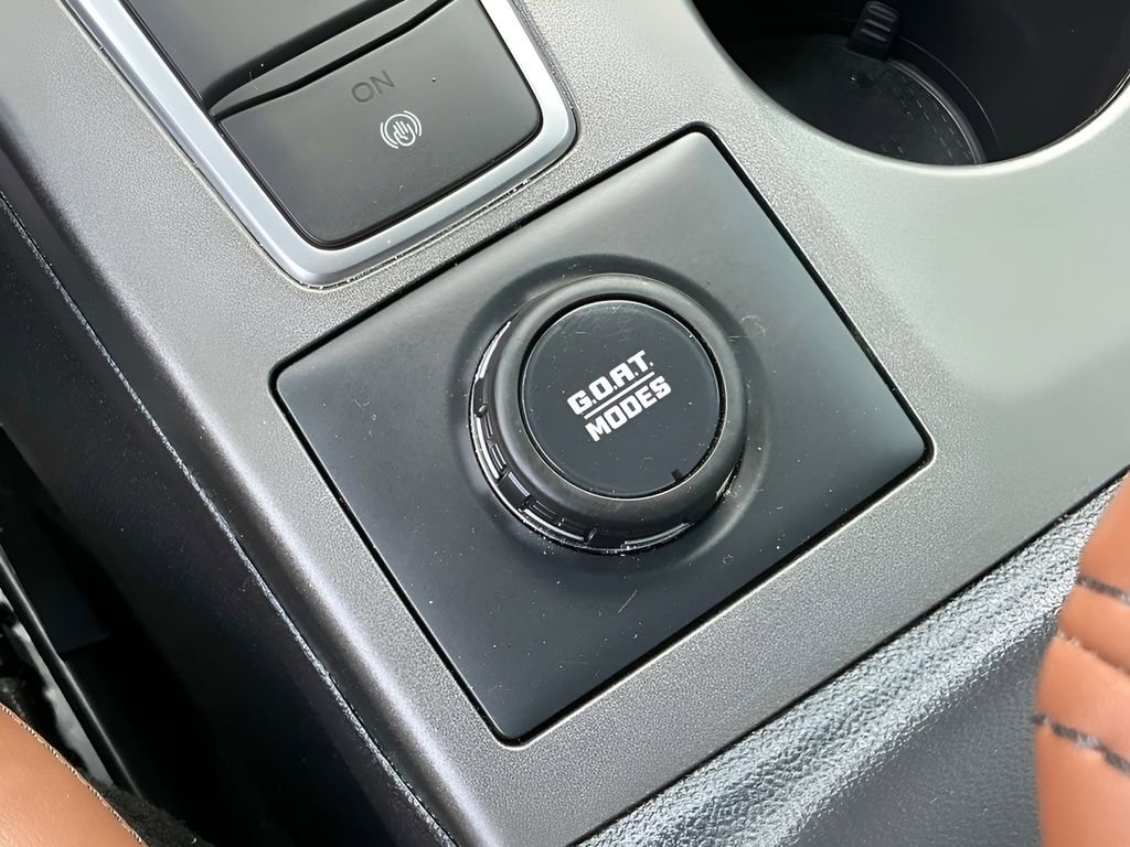 Certified 2025 Ford Bronco Sport Outer Banks w/ Outer Banks Tech Package+ AWD/4WD image 37