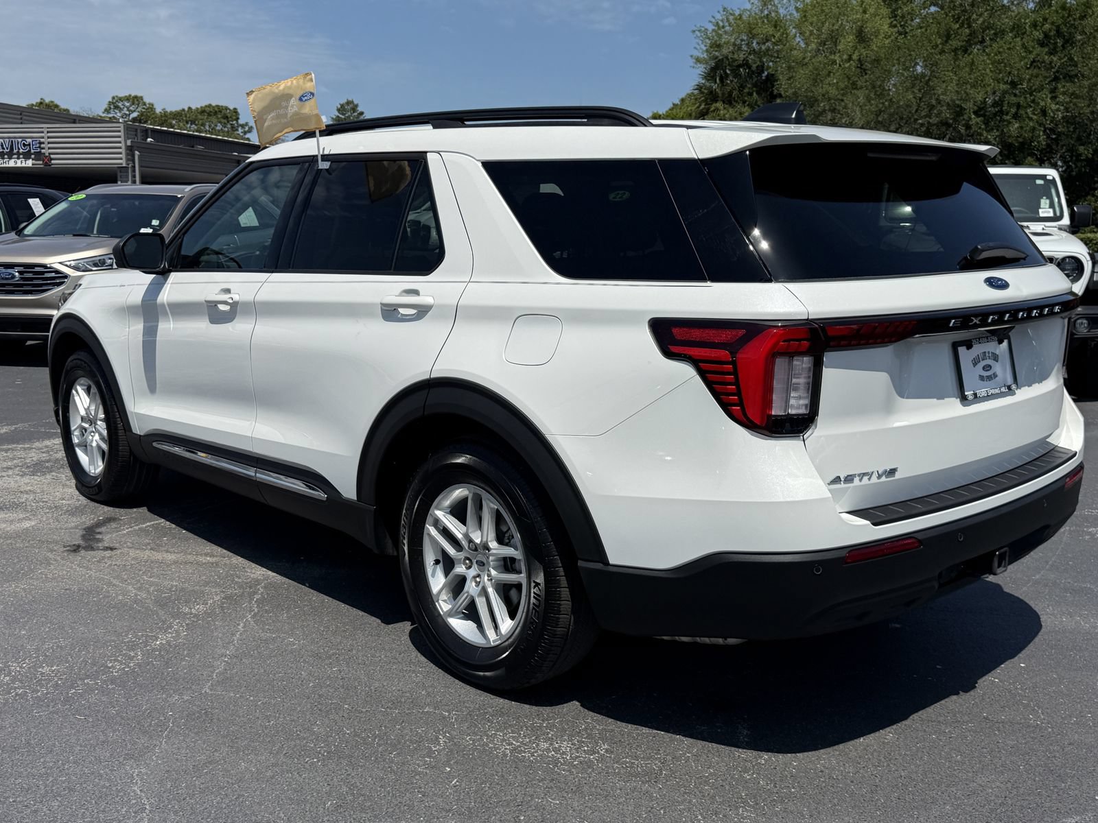 Certified 2025 Ford Explorer Active RWD image 7