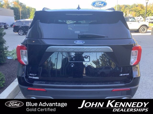 Certified 2023 Ford Explorer XLT w/ Equipment Group 202A AWD/4WD image 4