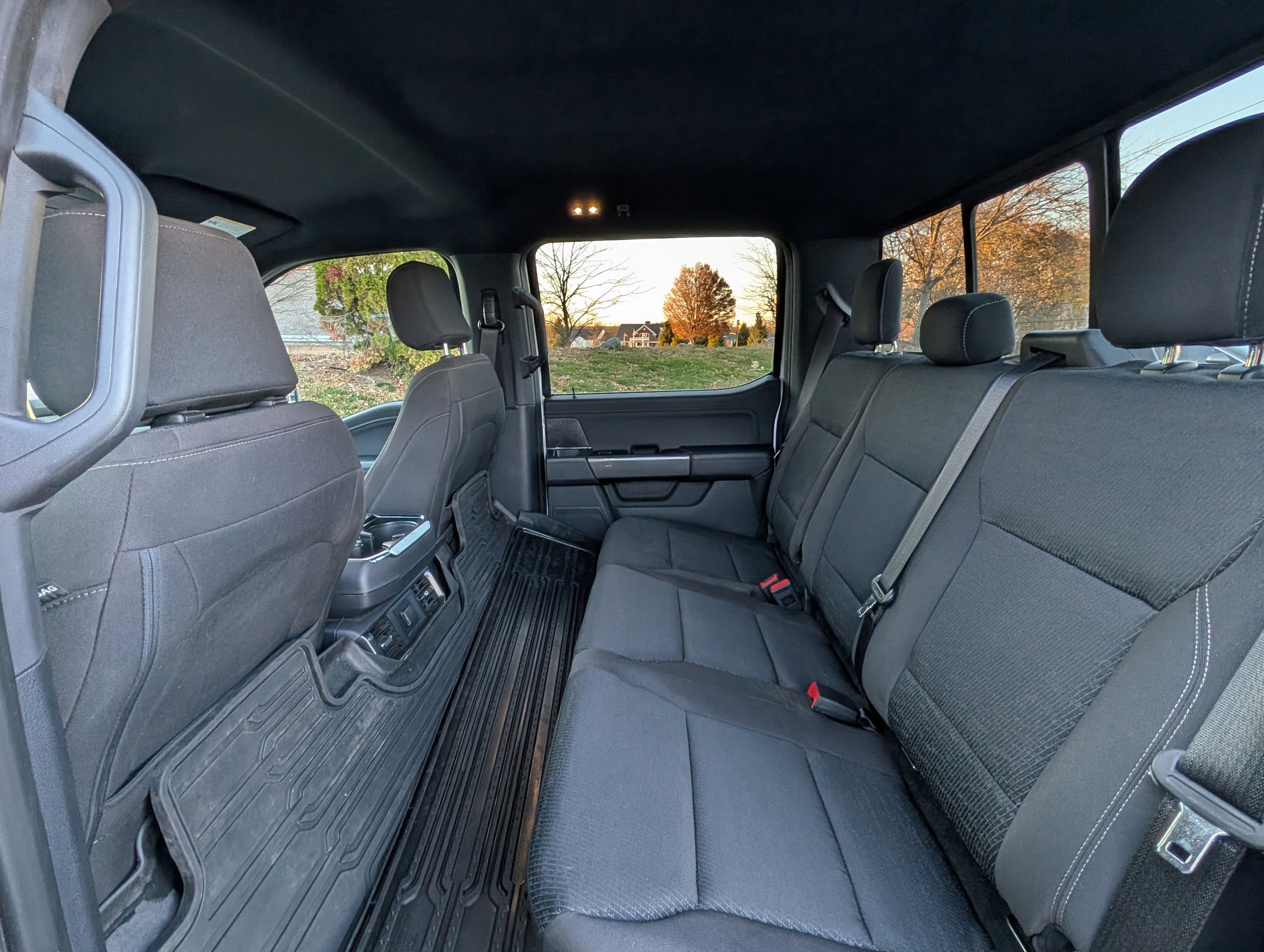 Certified 2022 Ford F150 XLT w/ Equipment Group 302A High image 29