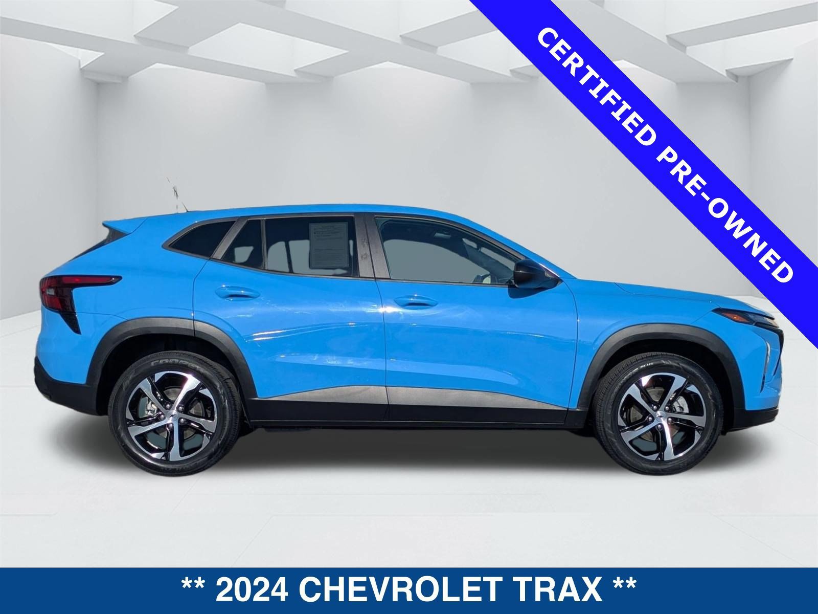 Used 2024 Chevrolet Trax RS w/ Driver Confidence Package FWD image 5