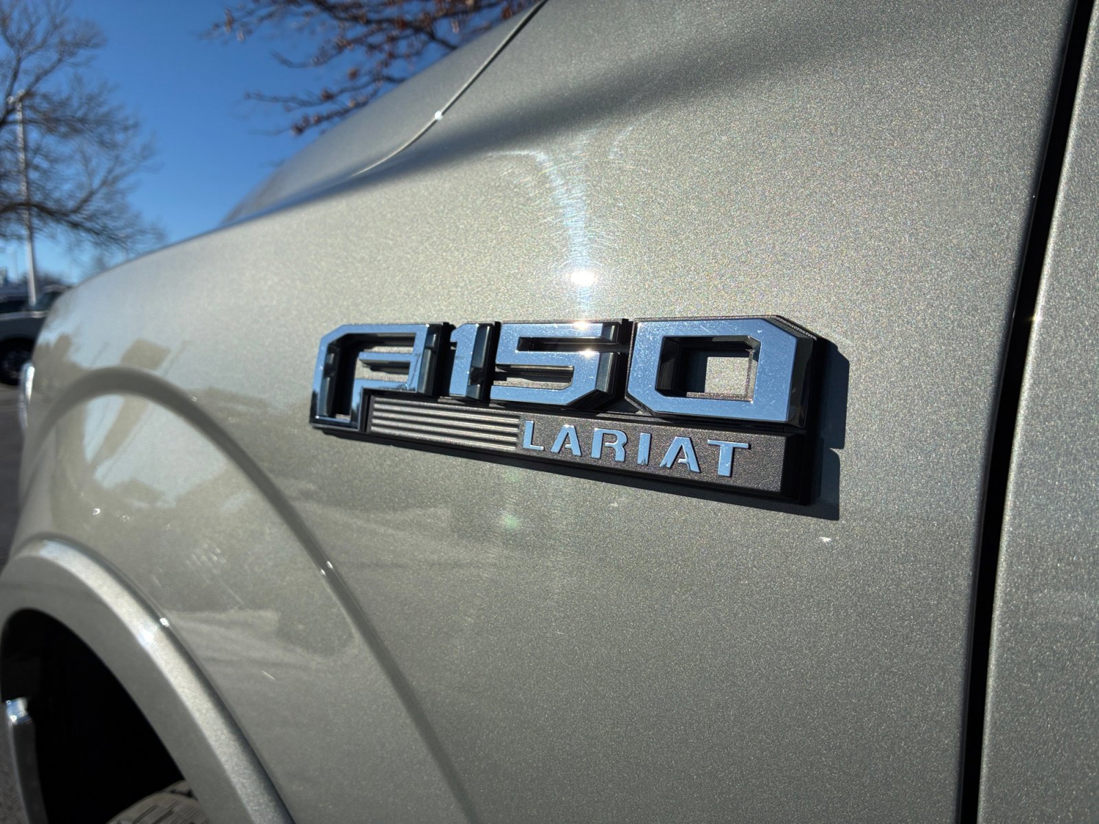 Certified 2019 Ford F150 Lariat w/ Equipment Group 502A Luxury image 24