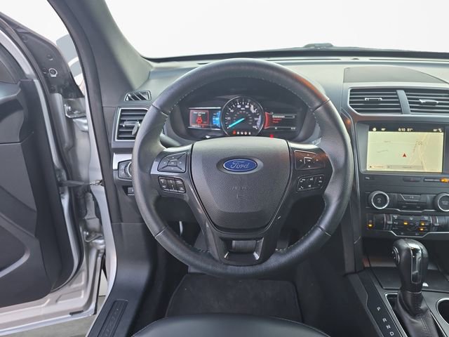 Certified 2019 Ford Explorer XLT w/ Equipment Group 202A AWD/4WD image 14