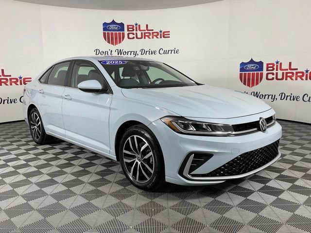 Used 2025 Volkswagen Jetta SE image 7