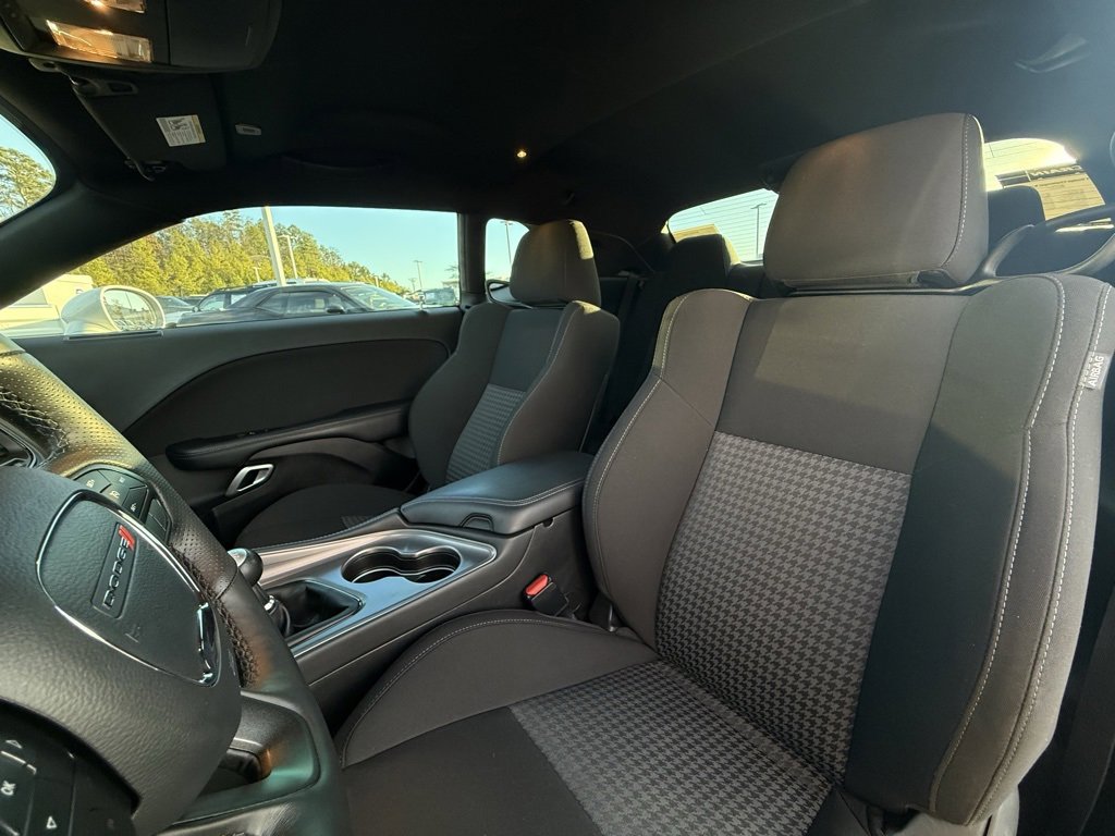 Used 2023 Dodge Challenger R/T w/ T/A Package image 21