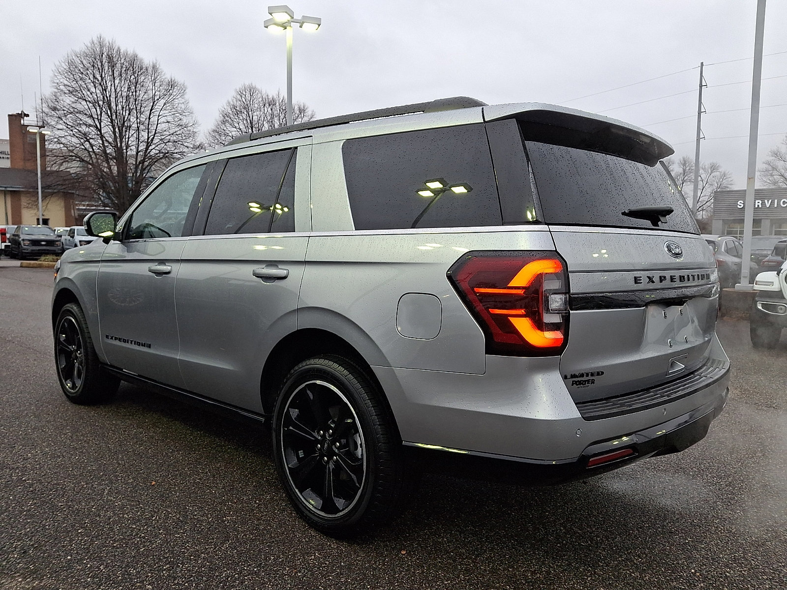 Certified 2023 Ford Expedition Limited image 5