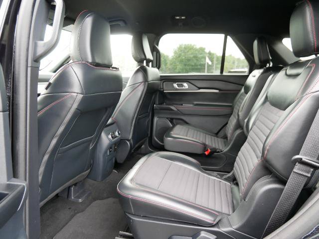 Certified 2025 Ford Explorer ST-Line AWD/4WD image 11