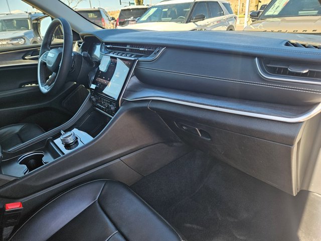 Used 2023 Jeep Grand Cherokee L Limited w/ Luxury Tech Group II image 25