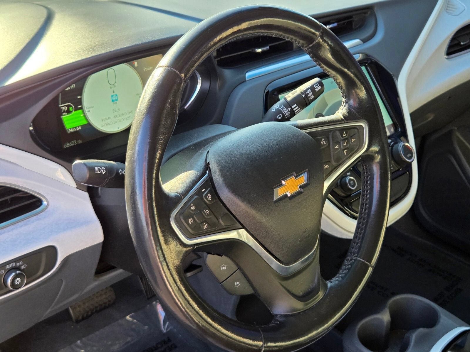 Used 2018 Chevrolet Bolt LT FWD image 18