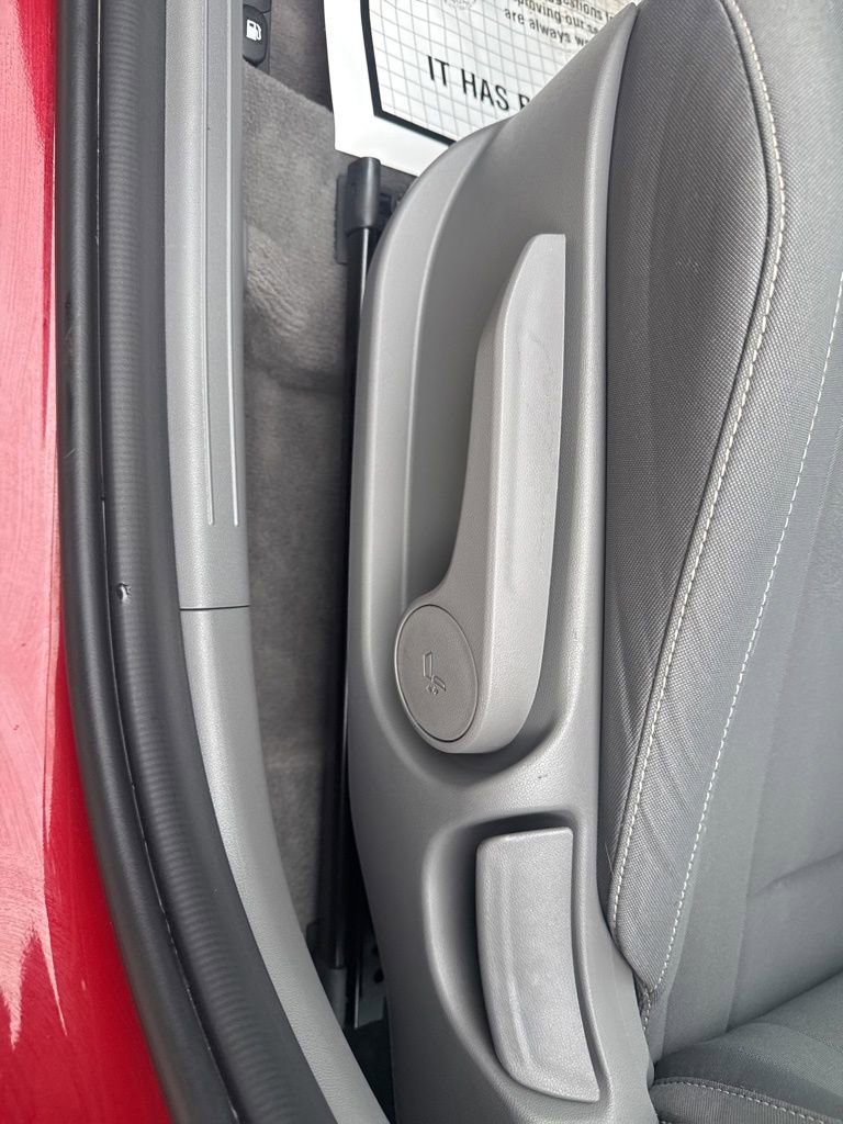 Used 2025 Hyundai Elantra Sport image 53