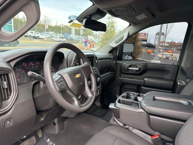 Used 2024 Chevrolet Silverado 2500 Custom w/ Custom Value Package image 15