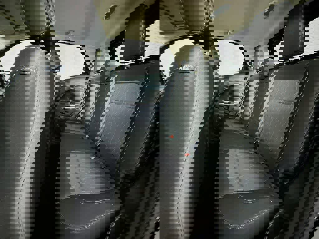 Certified 2022 Ford EcoSport SE w/ SE Convenience Package image 13