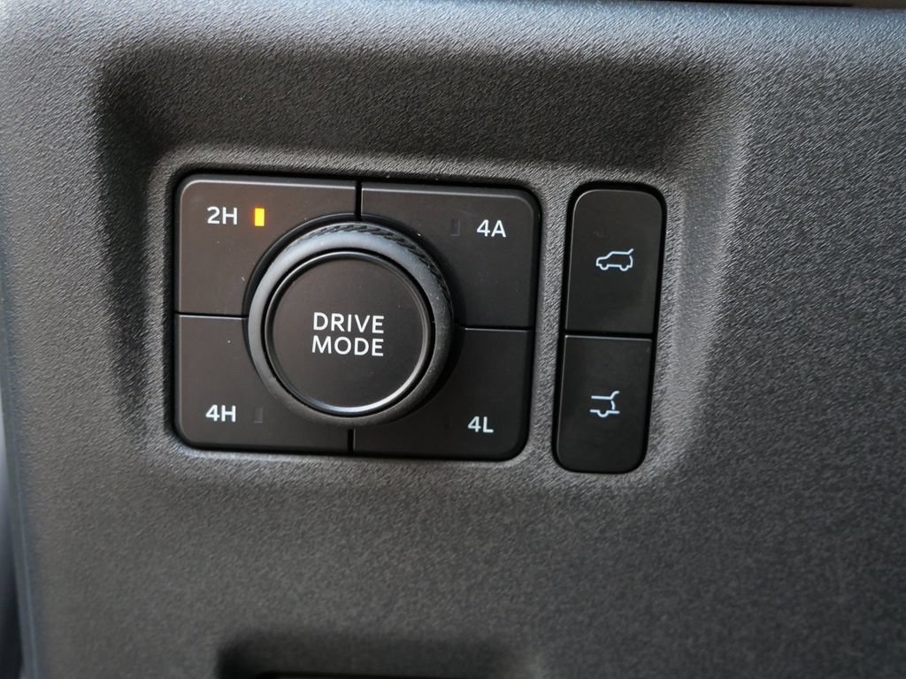 Certified 2025 Ford Expedition Active AWD/4WD image 25