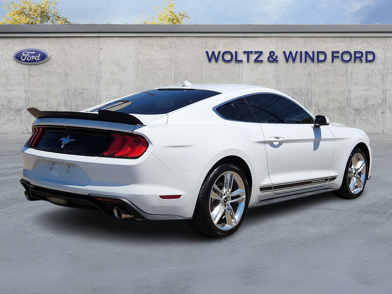 Certified 2021 Ford Mustang Premium w/ Pony Package RWD image 6