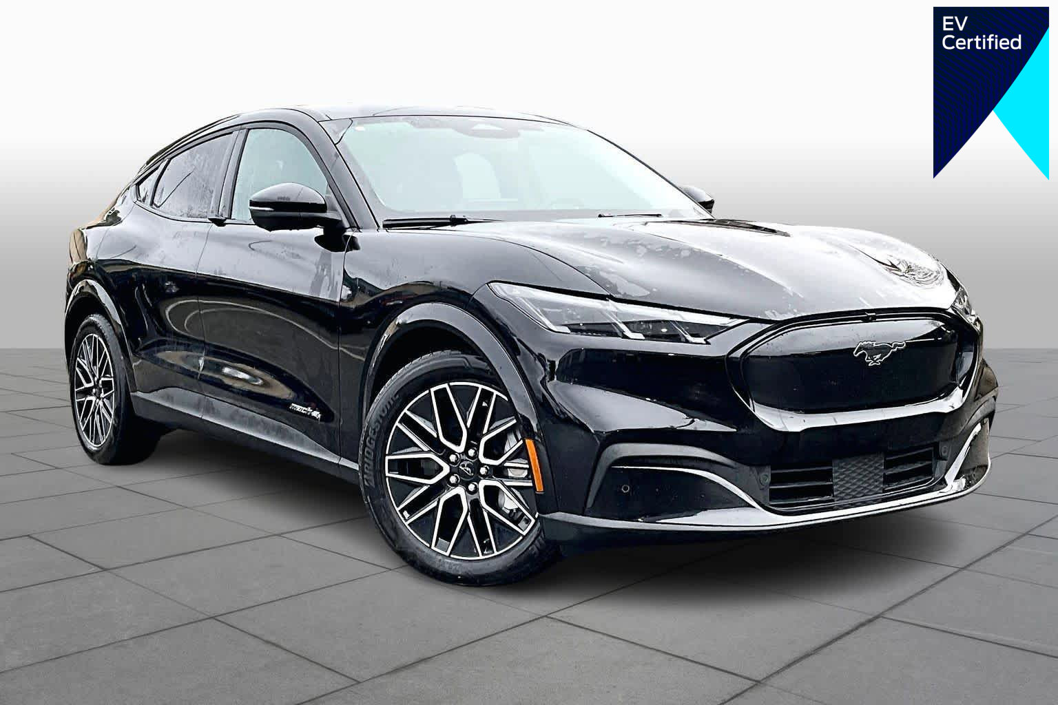 Certified 2025 Ford Mustang Mach-E Premium image 1