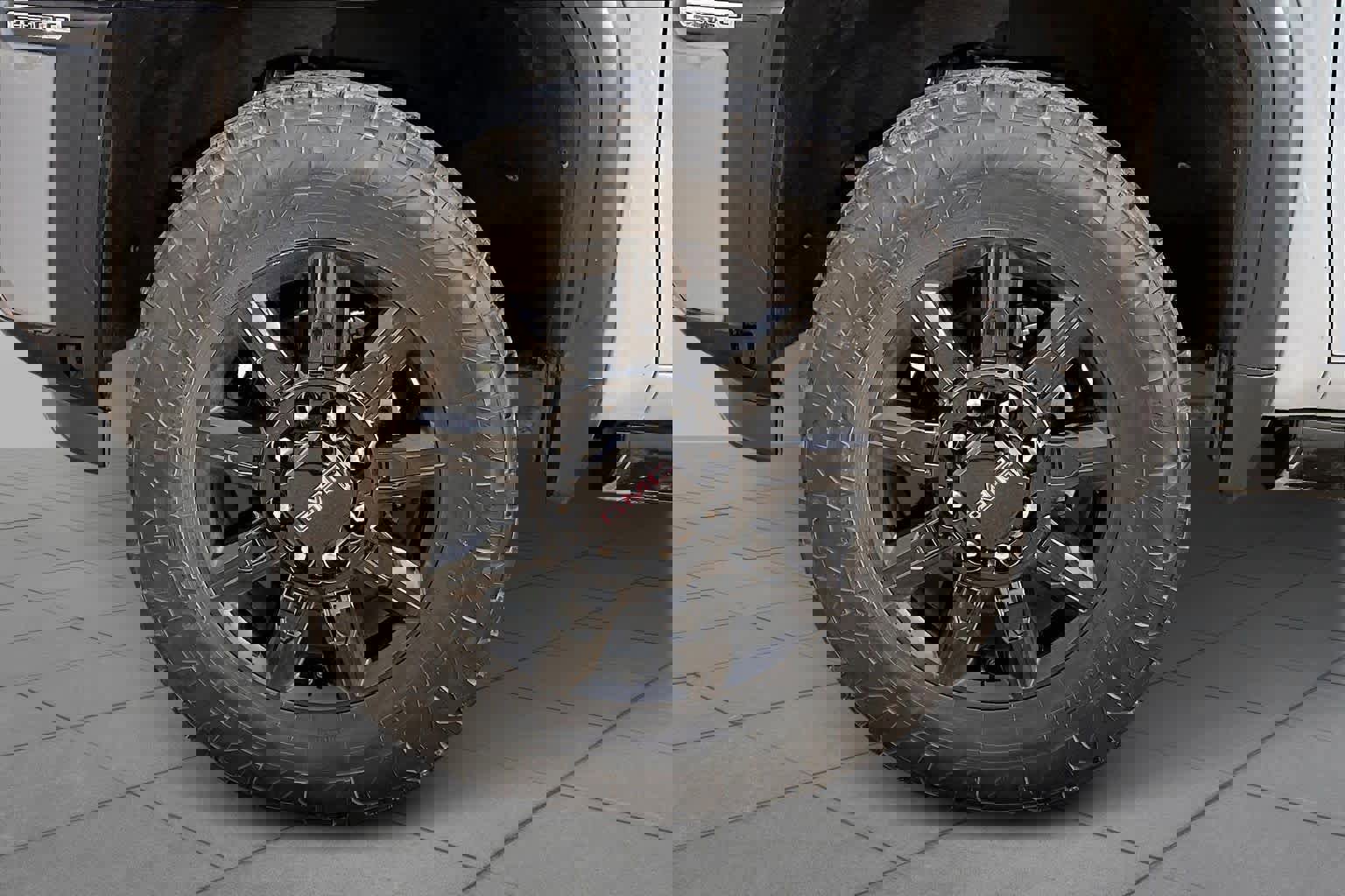 Used 2025 GMC Sierra 2500 AT4 w/ AT4 Premium Plus Package image 13