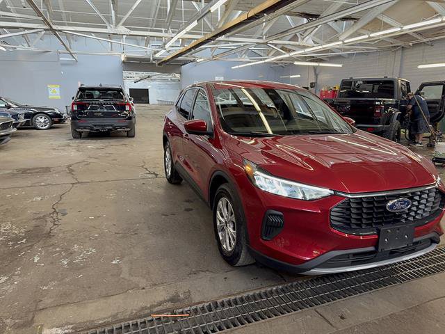 Certified 2023 Ford Escape Active w/ Tech Pack #2 AWD/4WD image 7