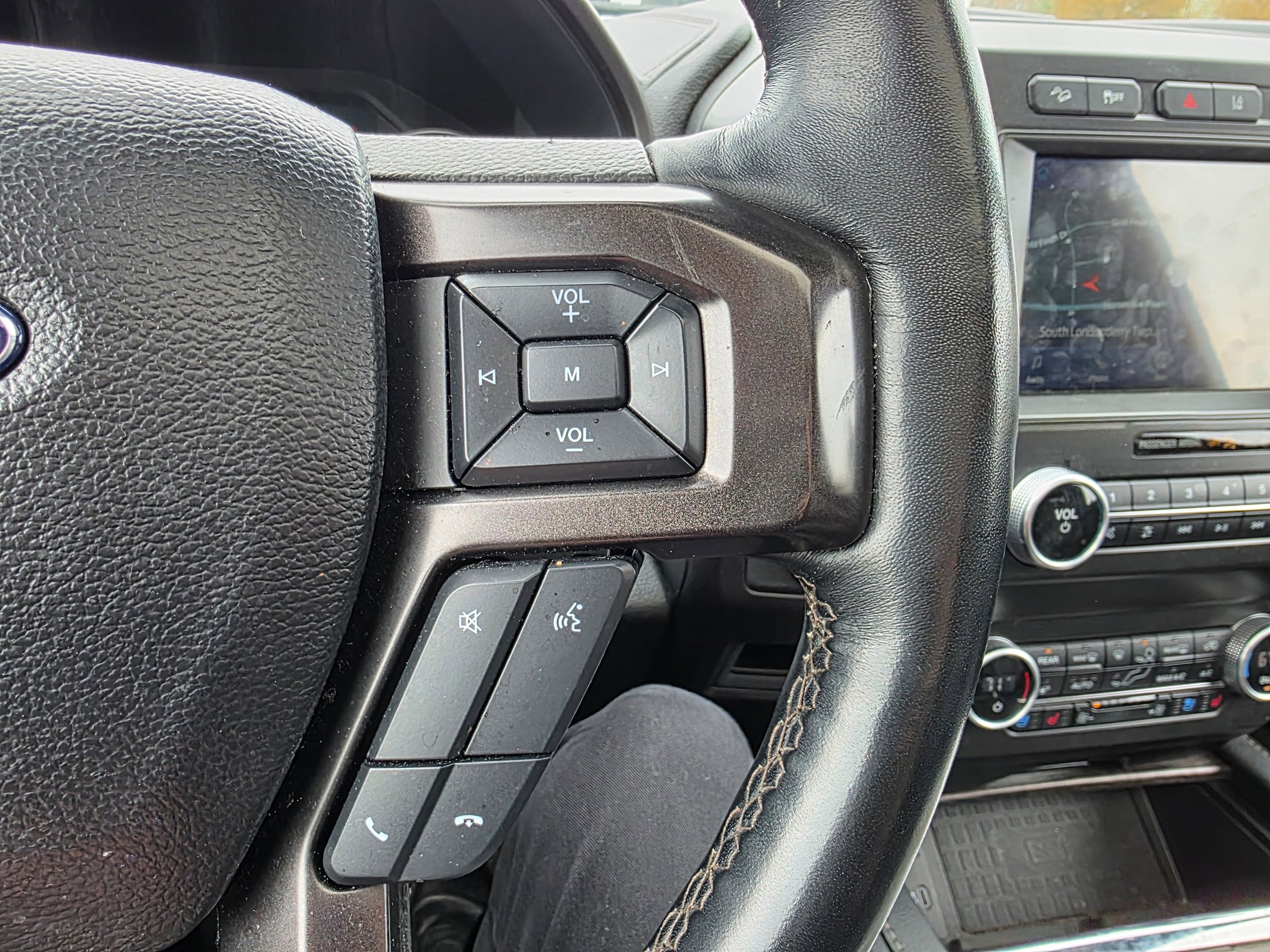 Certified 2021 Ford Expedition Limited AWD/4WD image 15