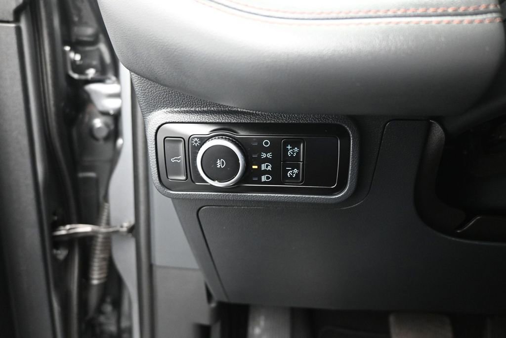 Certified 2025 Ford Explorer Active w/ Active Comfort Package RWD image 13