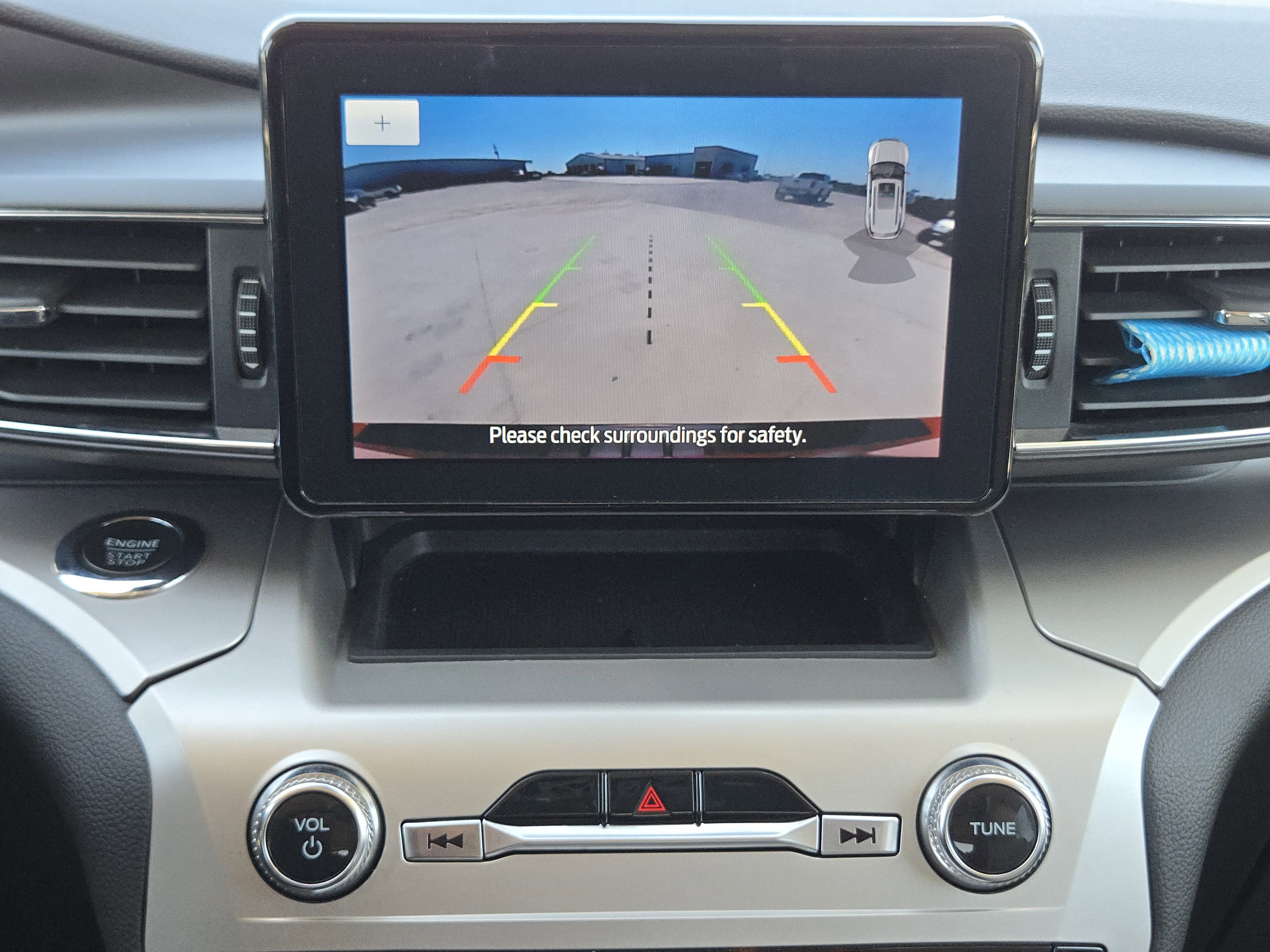 Certified 2022 Ford Explorer XLT w/ Equipment Group 202A image 18