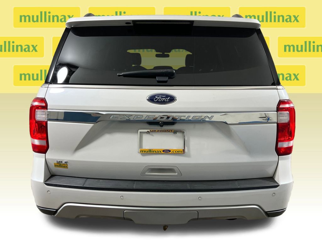 Certified 2018 Ford Expedition Max XLT w/ Equipment Group 202A image 4