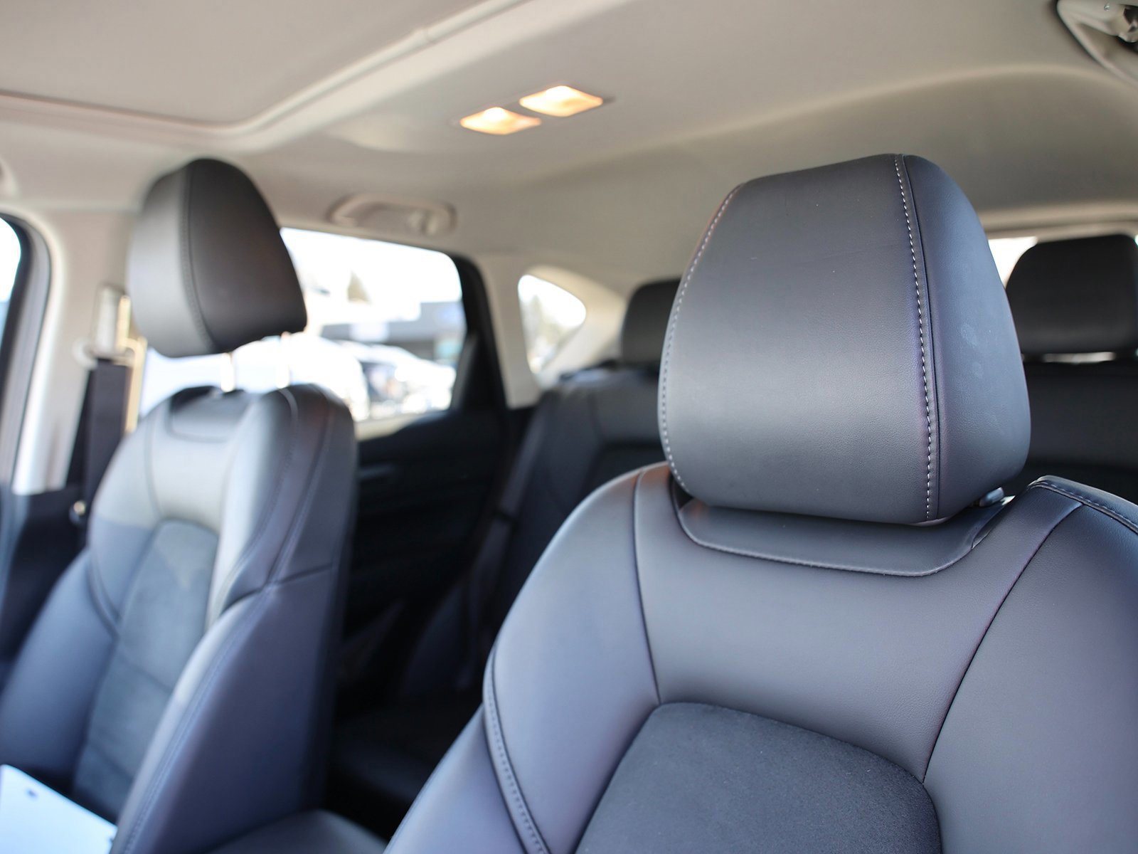 Used 2019 MAZDA CX-5 Touring image 17