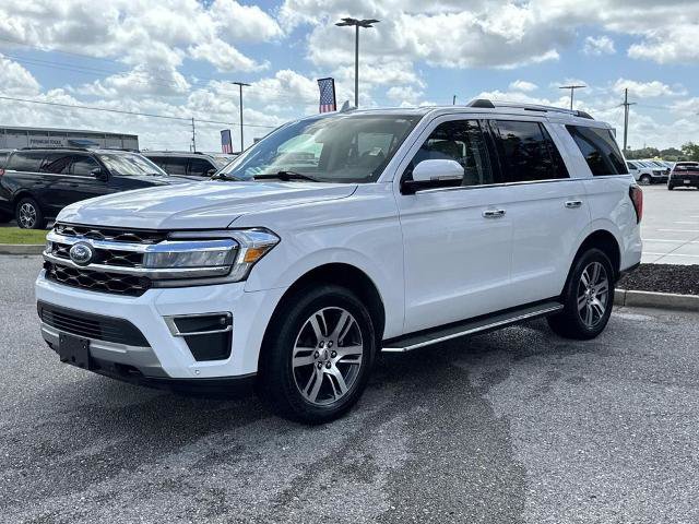 Certified 2023 Ford Expedition Limited AWD/4WD image 3