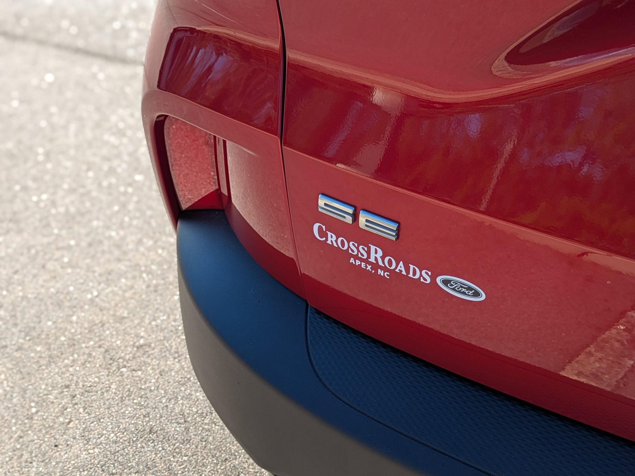 Certified 2022 Ford Escape SE w/ SE Sport Appearance Package image 34