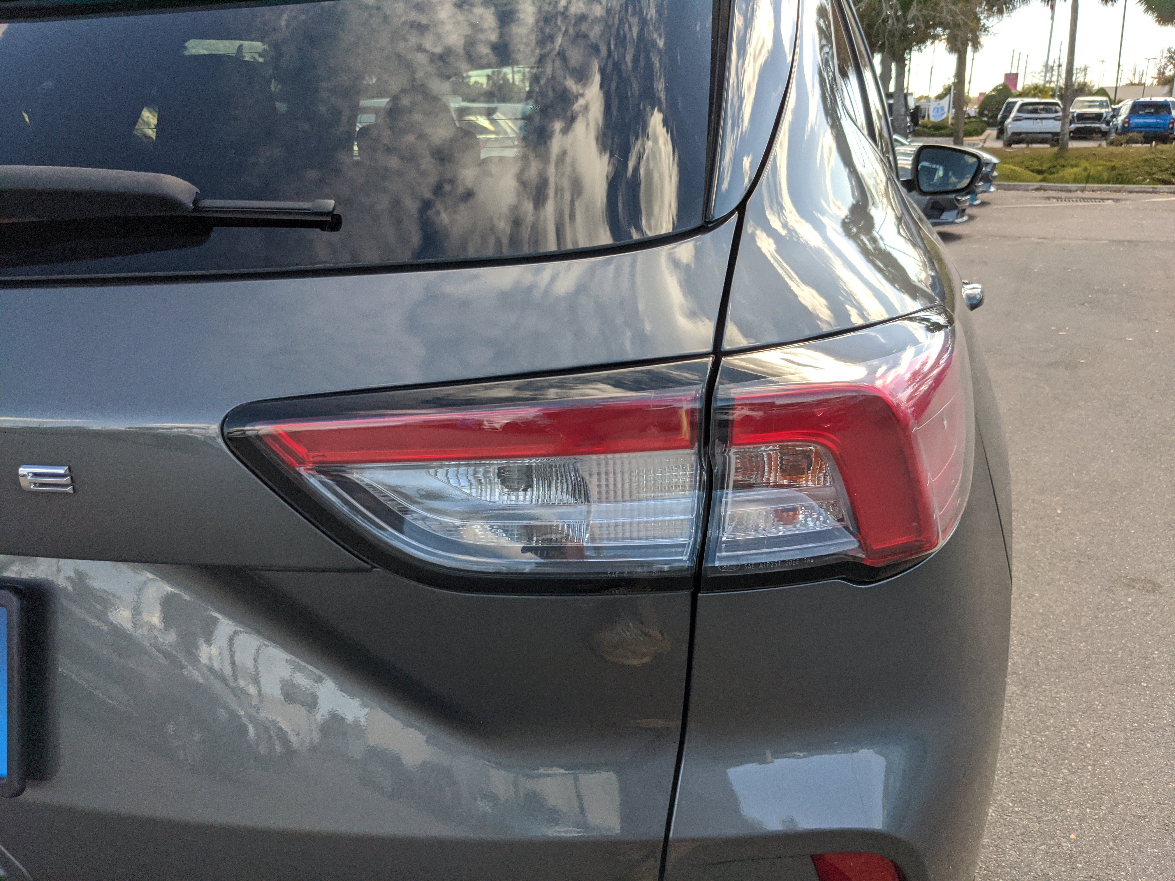 Certified 2022 Ford Escape SE w/ SE Sport Appearance Package image 12