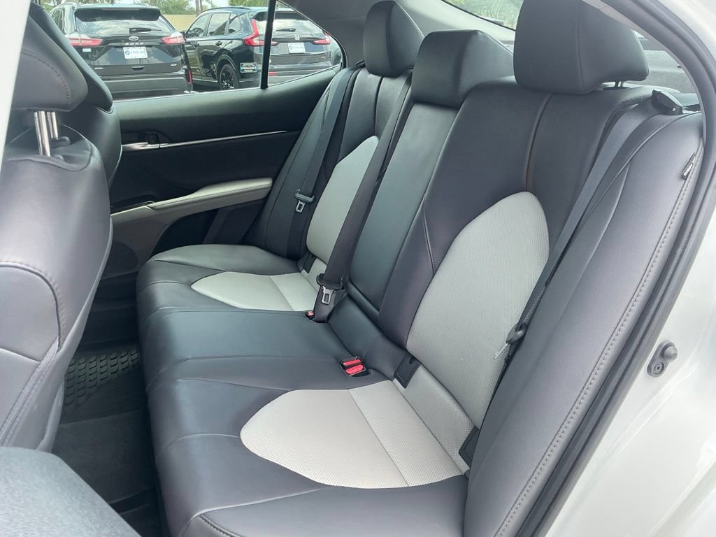 Used 2020 Toyota Camry XLE FWD image 27