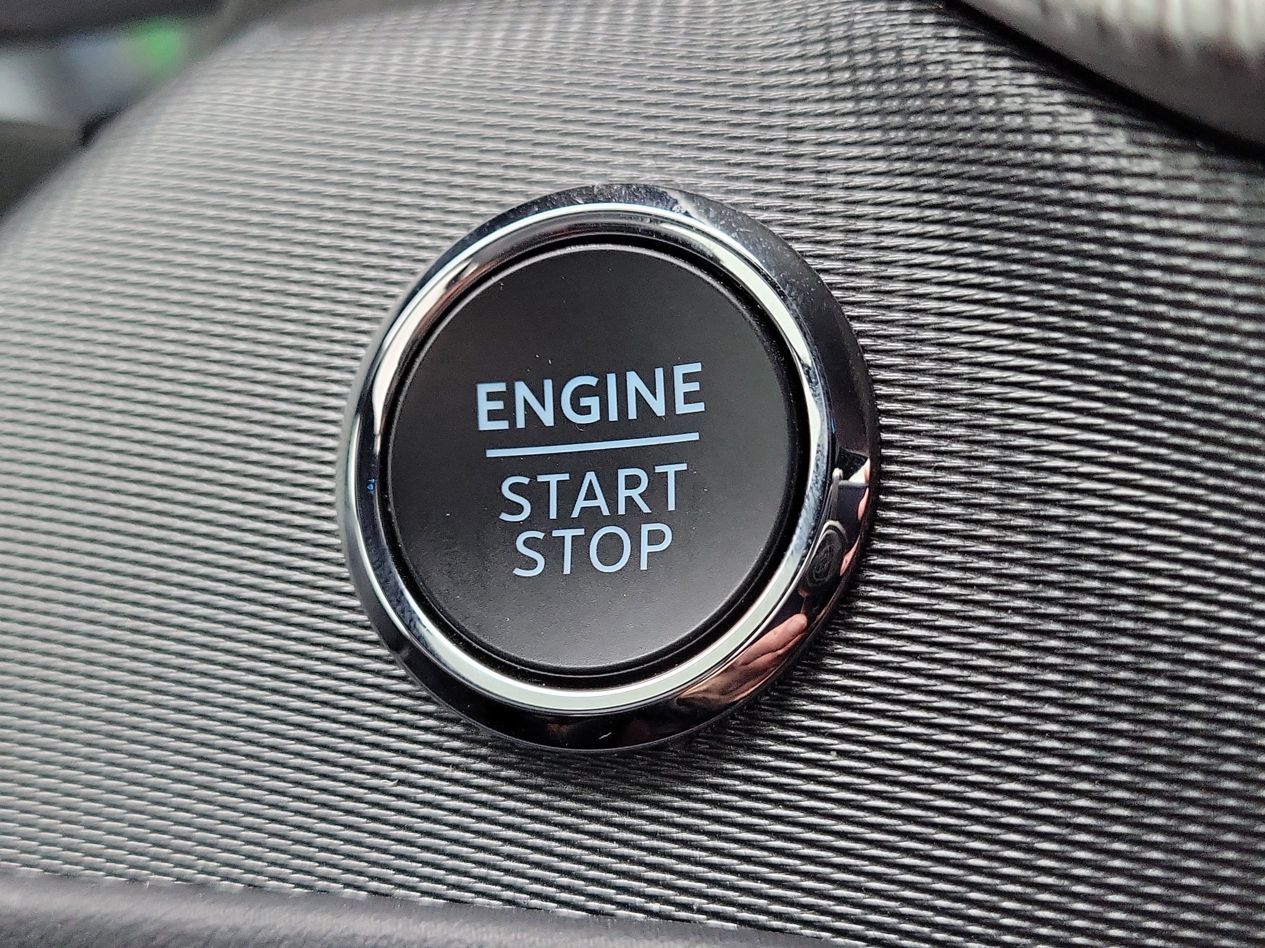 Certified 2025 Ford Explorer ST-Line w/ Premium Package image 32