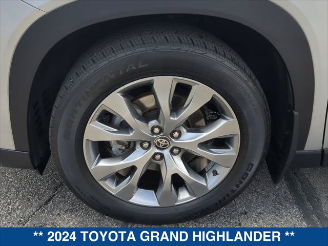 Used 2024 Toyota Grand Highlander AWD image 9