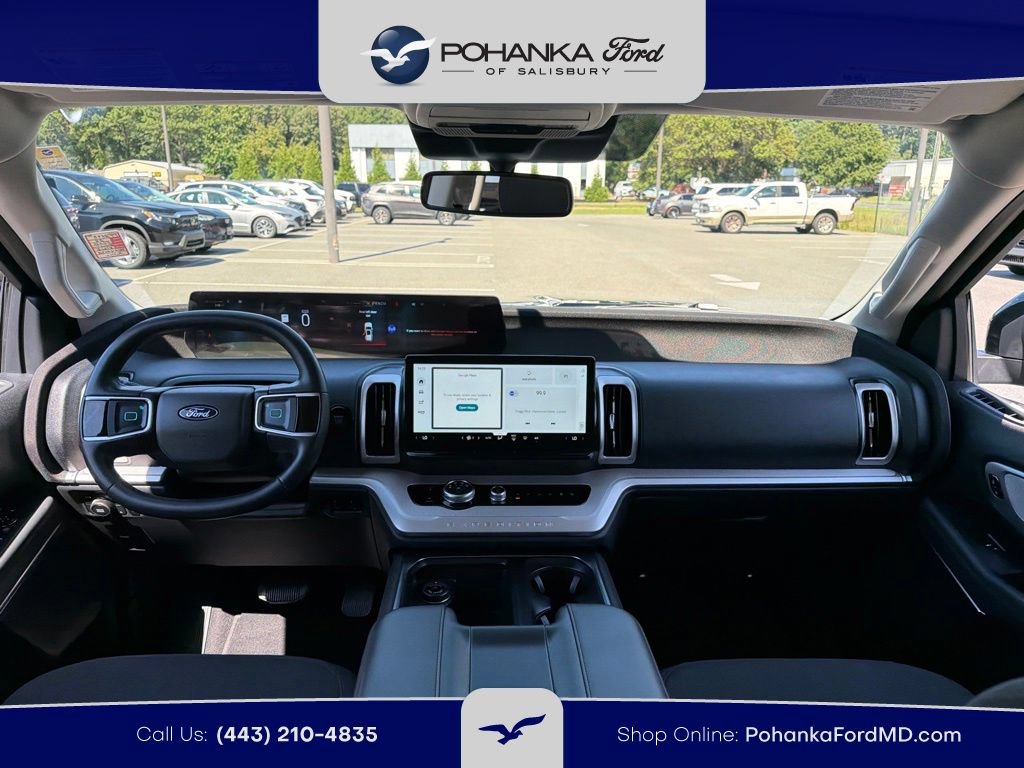 Certified 2025 Ford Expedition Active AWD/4WD image 8