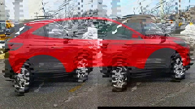 Certified 2024 Ford Escape Active w/ Tech Pack #2 image 10