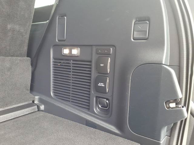 Certified 2025 Ford Expedition Active AWD/4WD image 16