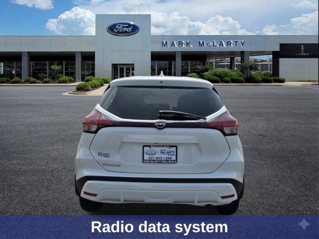 Used 2025 Nissan Kicks Play S FWD image 4