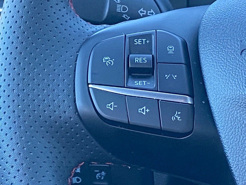 Certified 2023 Ford Escape ST-Line w/ Tech Pack #1 image 8