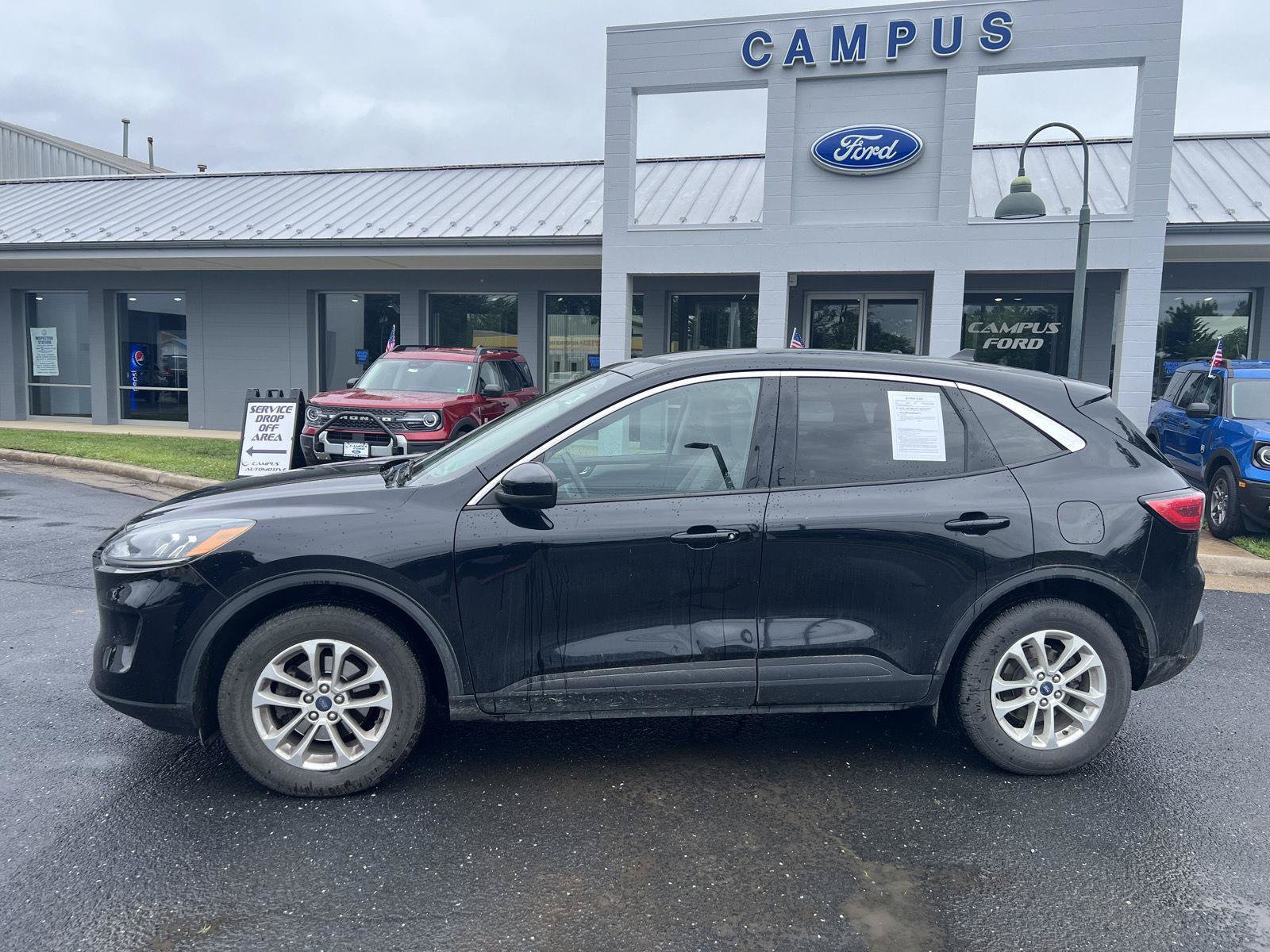 Certified 2020 Ford Escape SE AWD/4WD image 2