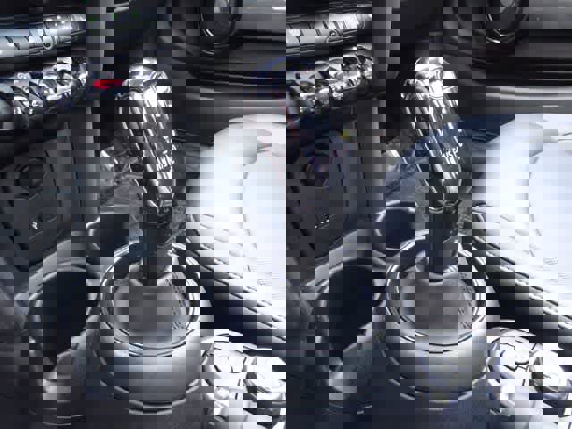 Used 2020 MINI Cooper 2-Door Hardtop image 34