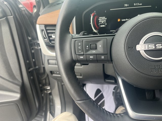 Used 2024 Nissan Rogue Platinum AWD/4WD image 16