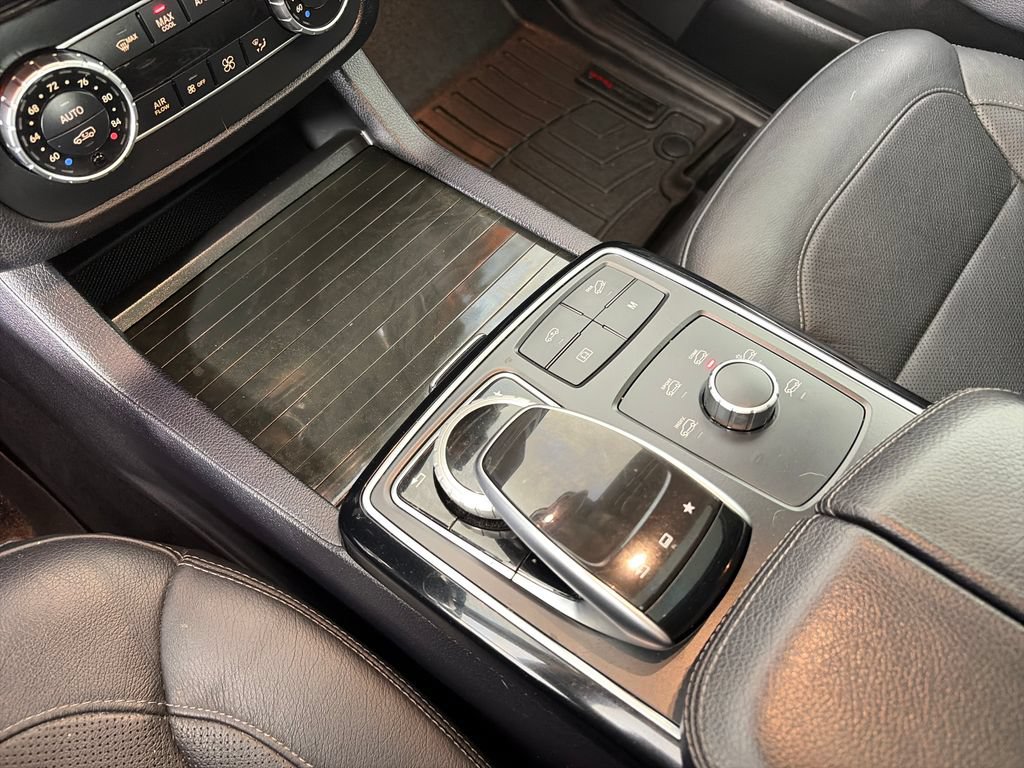 Used 2017 Mercedes-Benz GLS 550 4MATIC image 23