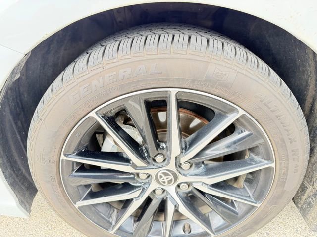 Used 2024 Toyota Camry SE w/ Convenience Package image 26