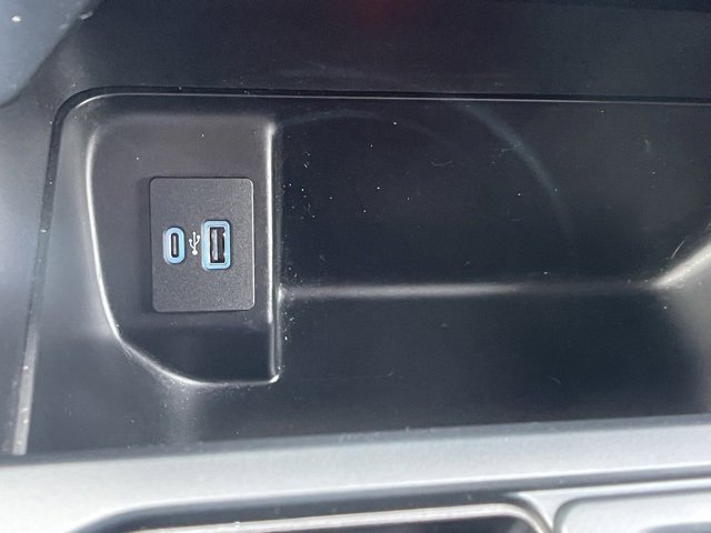 Certified 2022 Ford F150 XLT w/ Equipment Group 302A High image 28