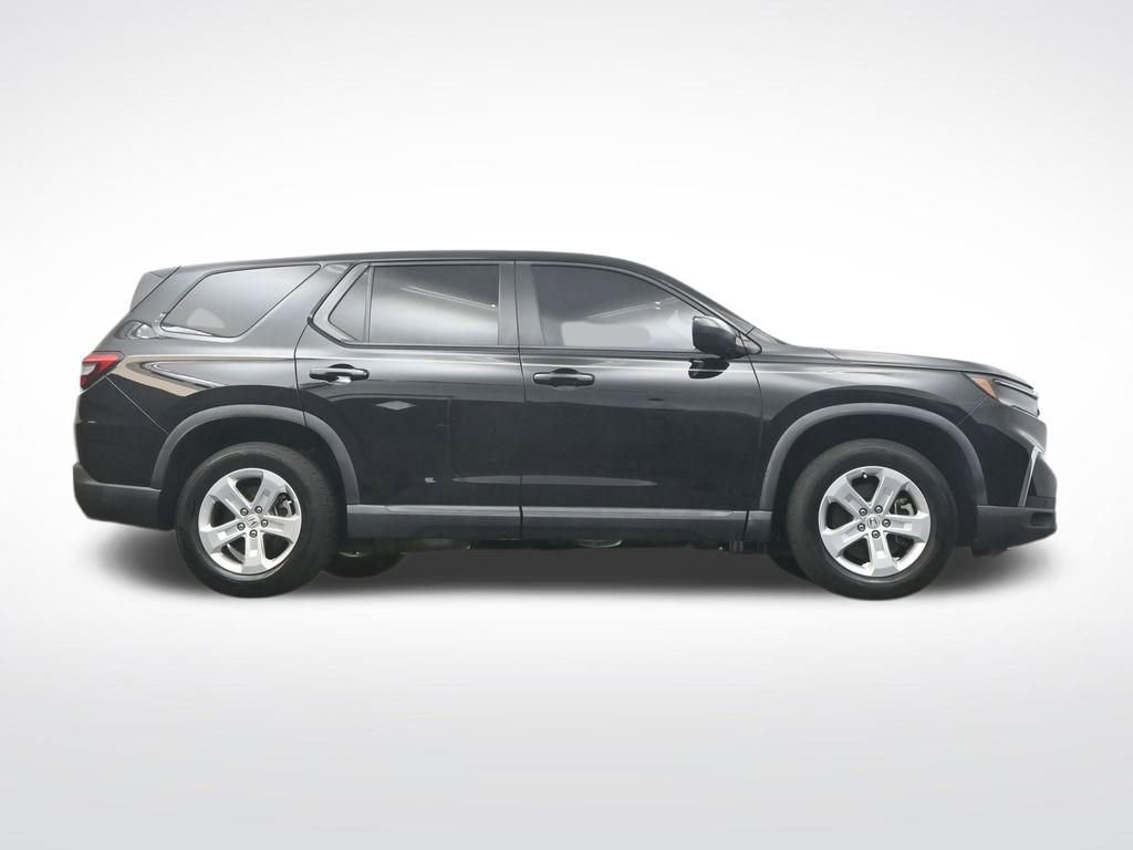 Used 2023 Honda Pilot LX image 33
