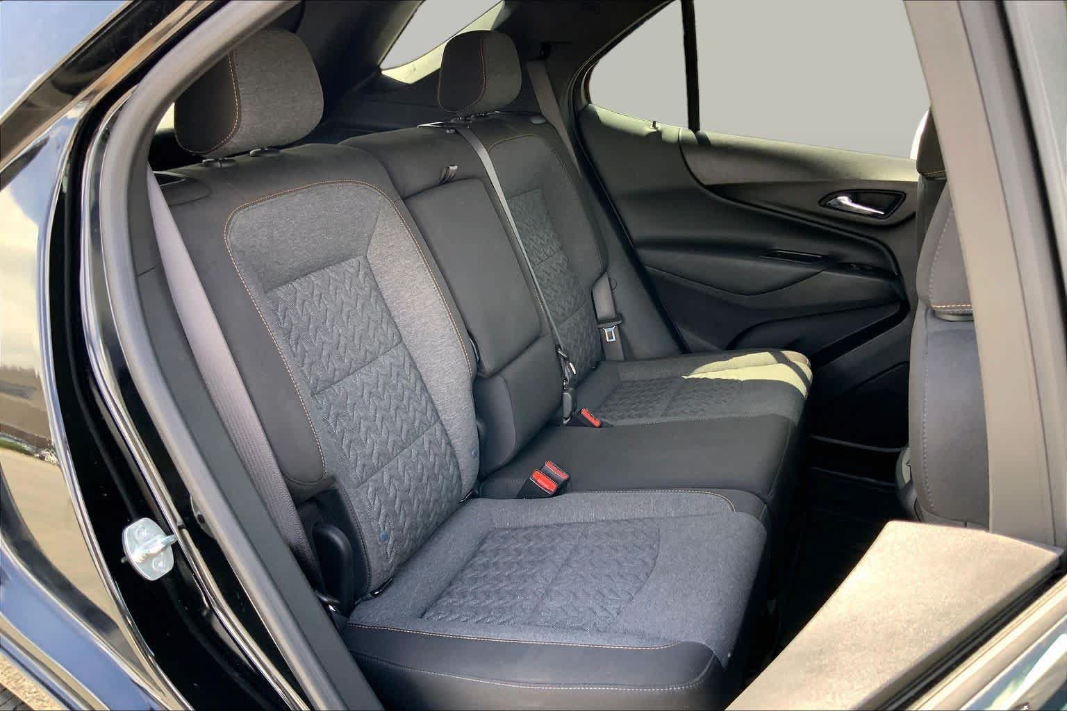 Used 2023 Chevrolet Equinox LT FWD image 18