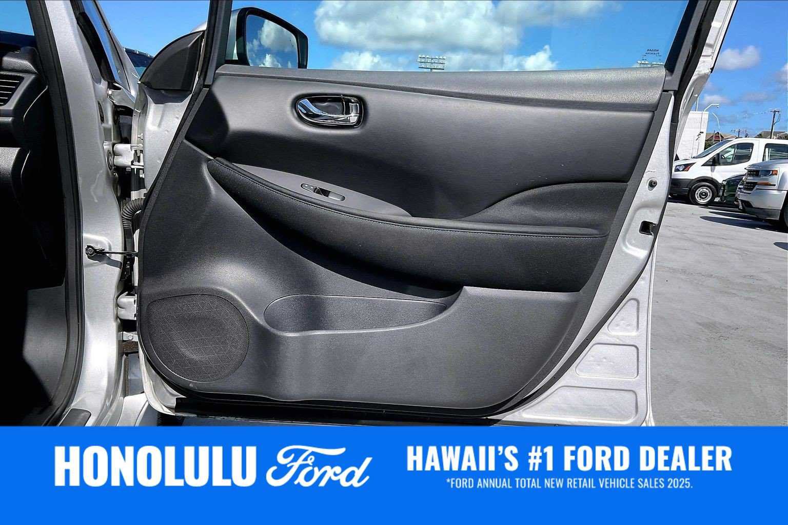 Used 2024 Nissan Leaf S FWD image 28