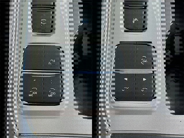 Certified 2022 Ford Explorer XLT w/ Equipment Group 202A image 21